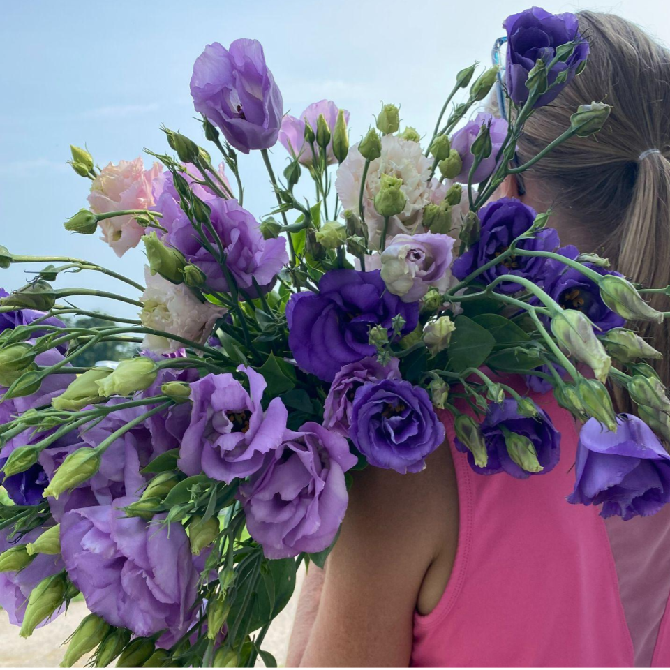 Exeter, Ontario Flower Subscriptions,
Country Gal Flower Farm, Lisianthus